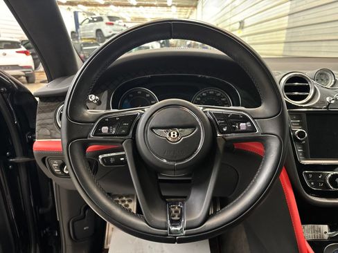 Used 2020 Bentley Bentayga AWD/4WD image 13