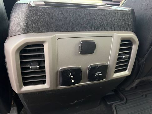 Used 2019 Ford F250 Lariat w/ Lariat Ultimate Package AWD/4WD image 10