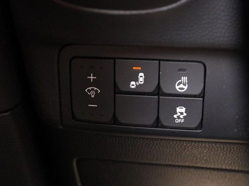 Used 2018 Kia Soul ! w/ Tech Package FWD image 19