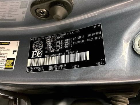 Used 2024 Toyota Corolla Cross LE FWD image 37