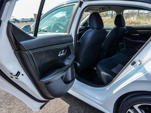 Used 2021 Nissan Sentra SR image 22