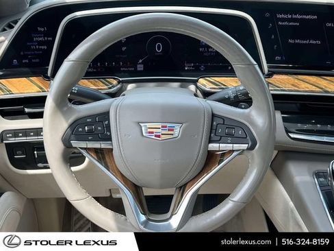 Used 2023 Cadillac Escalade ESV Sport Platinum AWD/4WD image 21