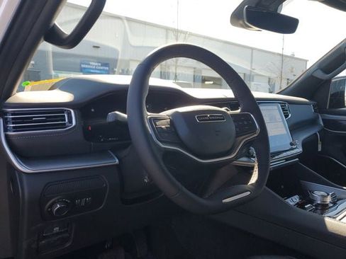 New 2026 Jeep Grand Wagoneer Limited image 20