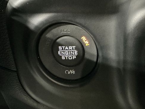 Used 2020 Jeep Gladiator Sport w/ Quick Order Package 24S image 15