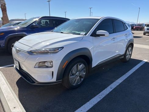 Certified 2021 Hyundai Kona Limited w/ Cargo Package image 1