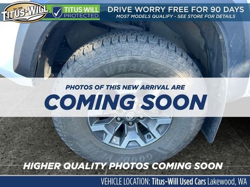 Used 2021 Toyota Tacoma TRD Off-Road w/ TRD Premium Off Road Package image 4