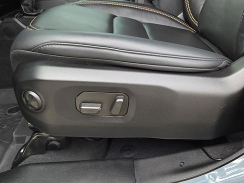 Used 2025 Jeep Wrangler Unlimited Rubicon 392 image 18