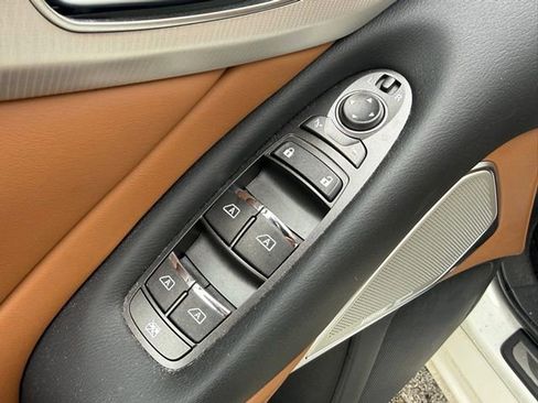 Certified 2023 INFINITI Q50 Luxe image 11