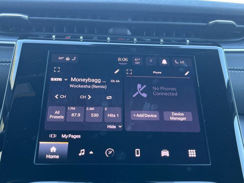 New 2025 Jeep Grand Cherokee Laredo image 8