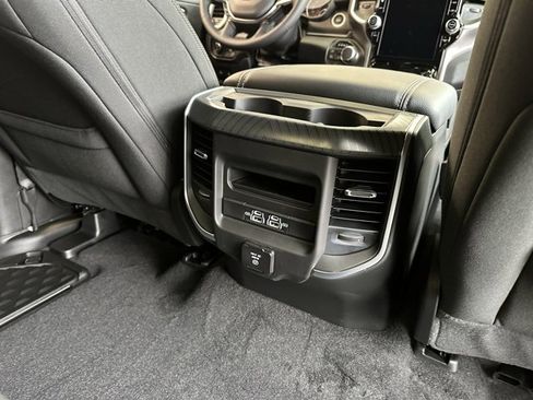 New 2026 RAM 1500 4x4 Crew Cab image 18