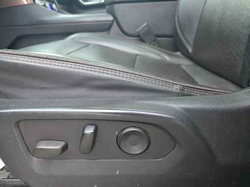 Used 2022 Chevrolet Tahoe High Country image 14