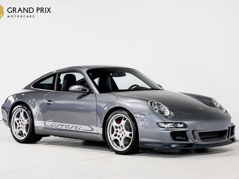 Used 2005 Porsche 911 Carrera S RWD image 1