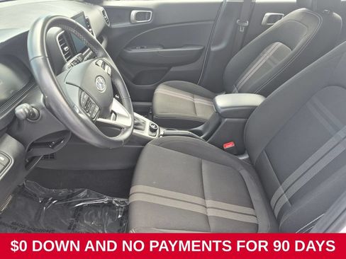 Used 2025 Hyundai Venue SEL FWD image 23