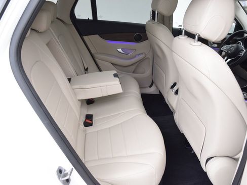 Used 2022 Mercedes-Benz GLC 300 image 19