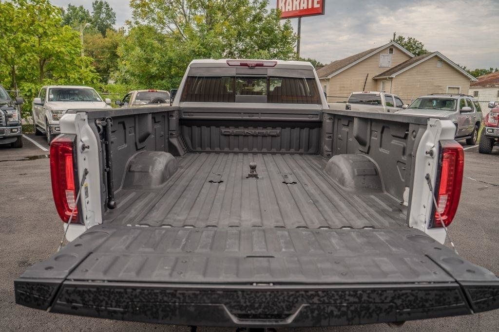Used 2021 GMC Sierra 3500 Denali w/ Denali Ultimate Package AWD/4WD image 24