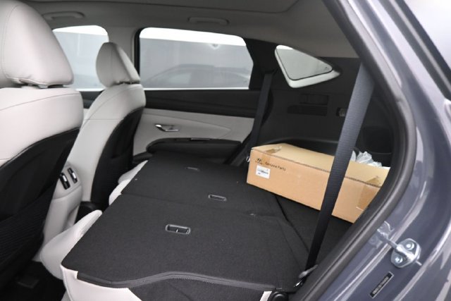 New 2026 Hyundai Tucson Limited AWD/4WD image 16