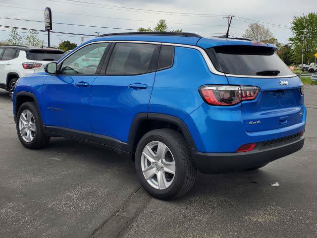 Certified 2022 Jeep Compass Latitude AWD/4WD image 4