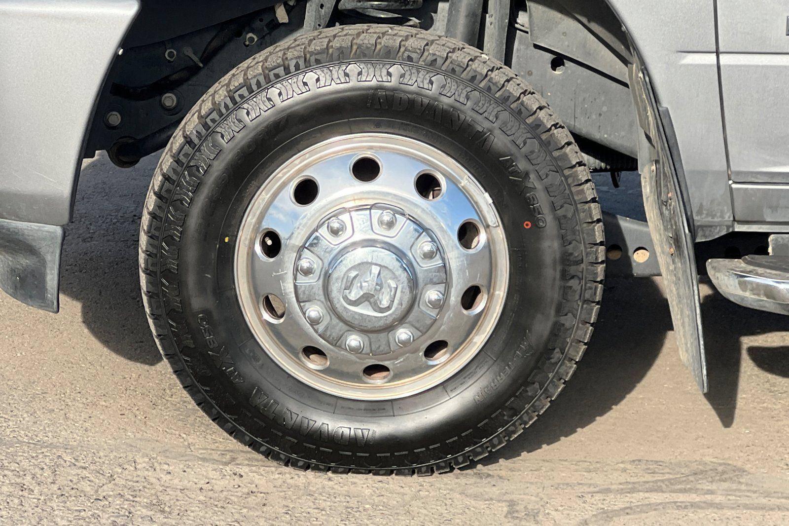 Used 2024 RAM 3500 Laramie w/ Safety Group AWD/4WD image 27