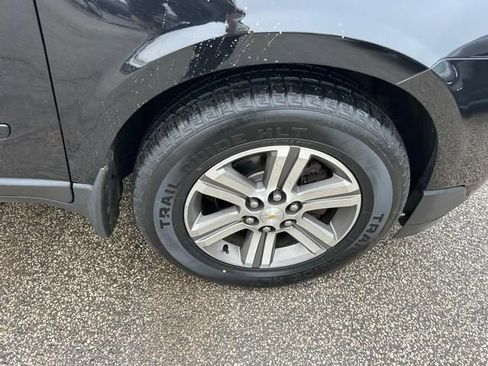 Used 2017 Chevrolet Traverse LT image 33