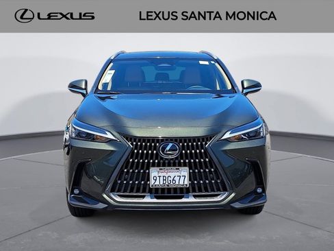 Used 2025 Lexus NX 250 FWD image 2