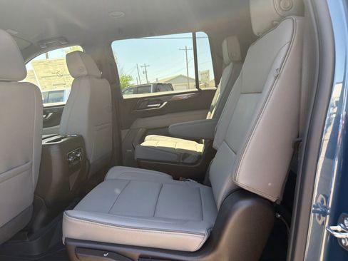 New 2026 GMC Yukon XL Elevation AWD/4WD image 13