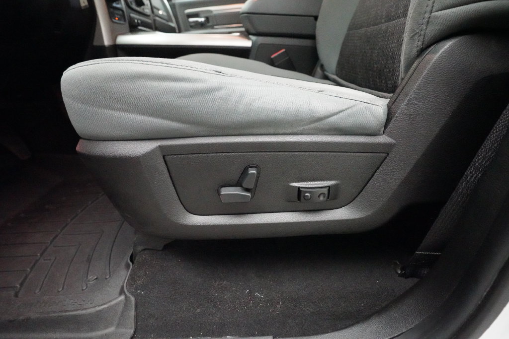 Used 2019 RAM 1500 Big Horn AWD/4WD image 26