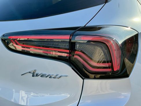 Used 2024 Buick Encore GX Avenir image 20