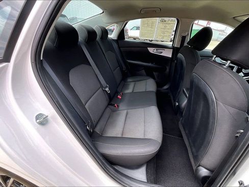 Used 2024 Kia Forte LXS w/ LXS Technology Package FWD image 26