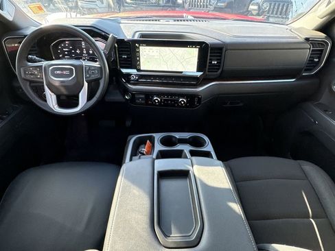 Used 2024 GMC Sierra 1500 SLE w/ Preferred Package image 23