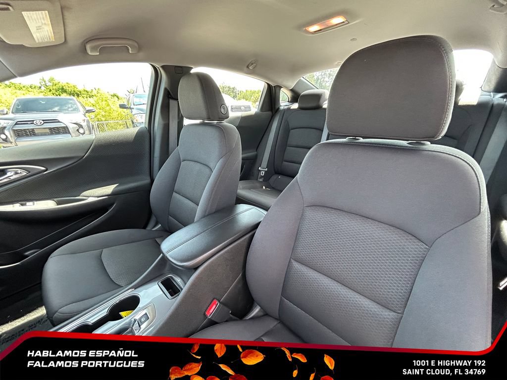Used 2025 Chevrolet Malibu LT FWD image 14