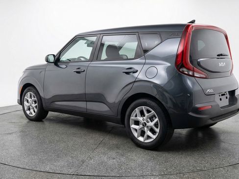 Used 2025 Kia Soul LX w/ LX Technology Package FWD image 6