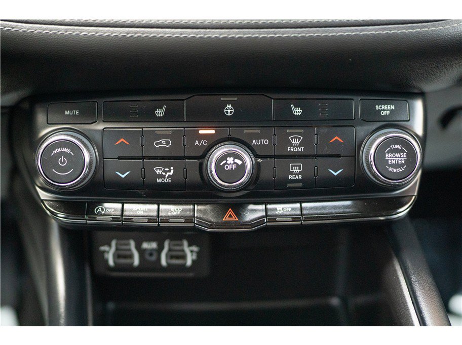 Used 2023 Dodge Durango SXT AWD/4WD image 14