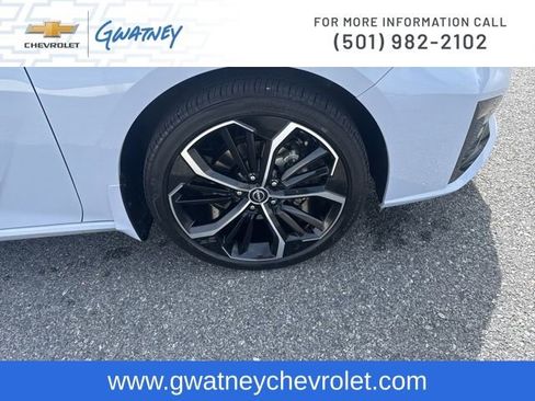 Used 2024 Nissan Altima 2.5 SR w/ SR Premium Package image 12