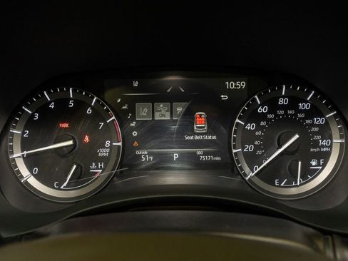 Used 2021 Toyota Highlander XLE image 20