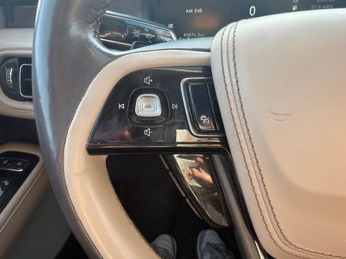 Used 2022 Lincoln Aviator Reserve w/ Equipment Group 201A AWD/4WD image 10
