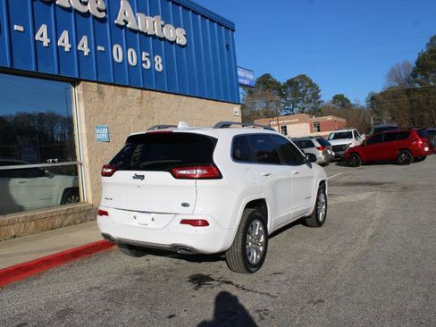 Used 2016 Jeep Cherokee Overland image 4