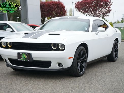 Used 2017 Dodge Challenger SXT w/ Blacktop Package RWD image 1