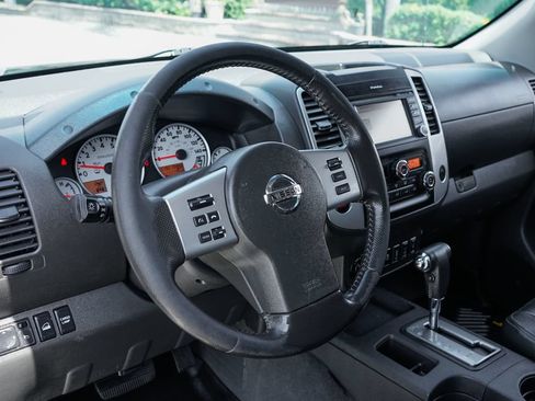 Used 2018 Nissan Frontier PRO-4X w/ Pro-4x Luxury Package AWD/4WD image 18