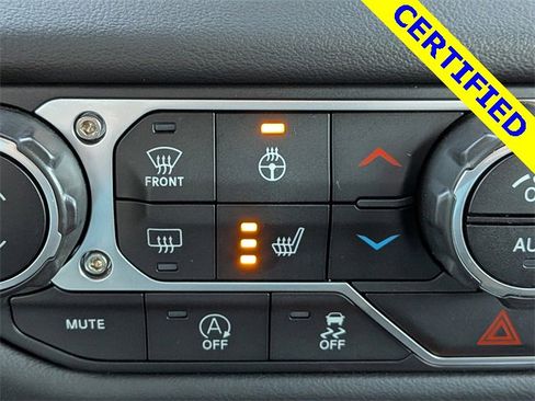 Used 2025 Jeep Wrangler Unlimited Rubicon image 24