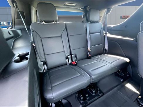 Used 2024 Chevrolet Tahoe Z71 w/ Luxury Package AWD/4WD image 26