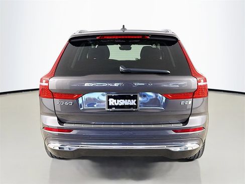 Certified 2023 Volvo XC60 B5 Ultimate w/ Protection Package Premier image 6