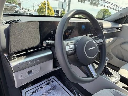 Used 2024 Hyundai Kona SE AWD/4WD image 31