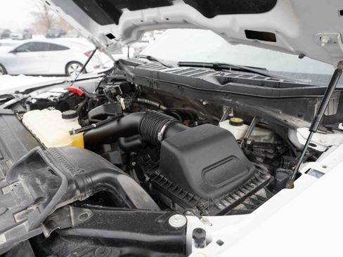 Used 2022 Ford F150 XLT image 32