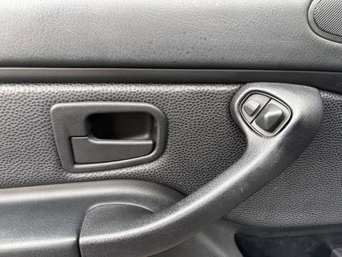 Used 1997 BMW Z3 2.8 RWD image 13
