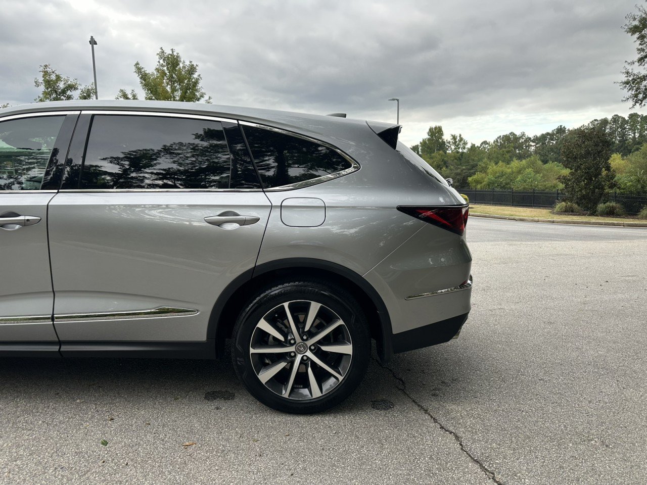 Used 2025 Acura MDX w/ Technology Package AWD/4WD image 5