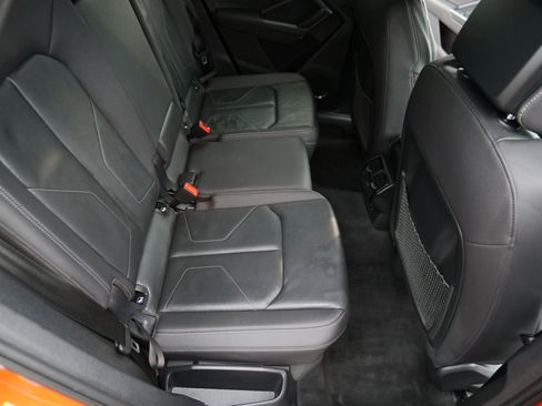 Used 2019 Audi Q3 2.0T Premium Plus w/ Premium Plus Package image 41