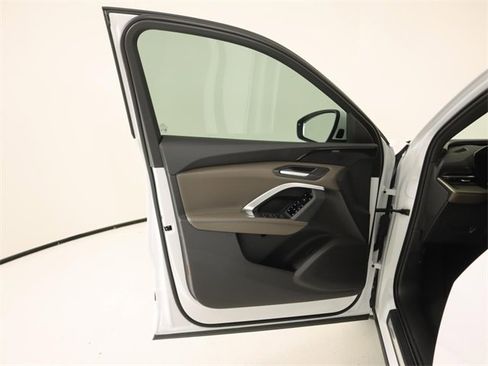 New 2025 Audi Q5 Premium image 10