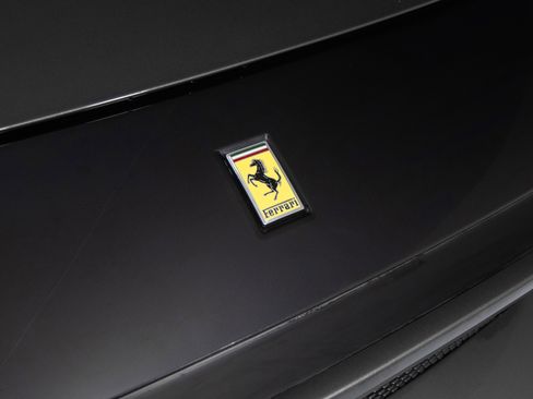 Certified 2025 Ferrari 12Cilindri RWD image 14