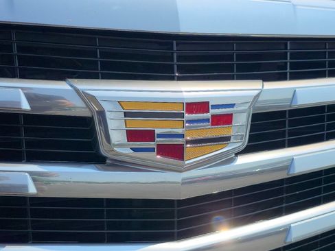 Certified 2020 Cadillac Escalade Premium Luxury AWD/4WD image 34
