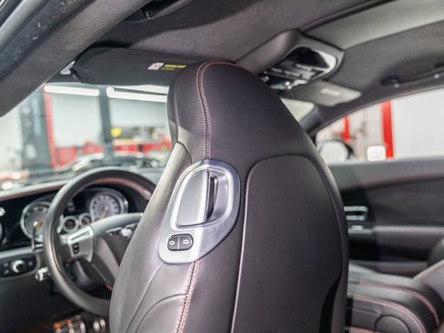 Used 2015 Bentley Continental GT image 29